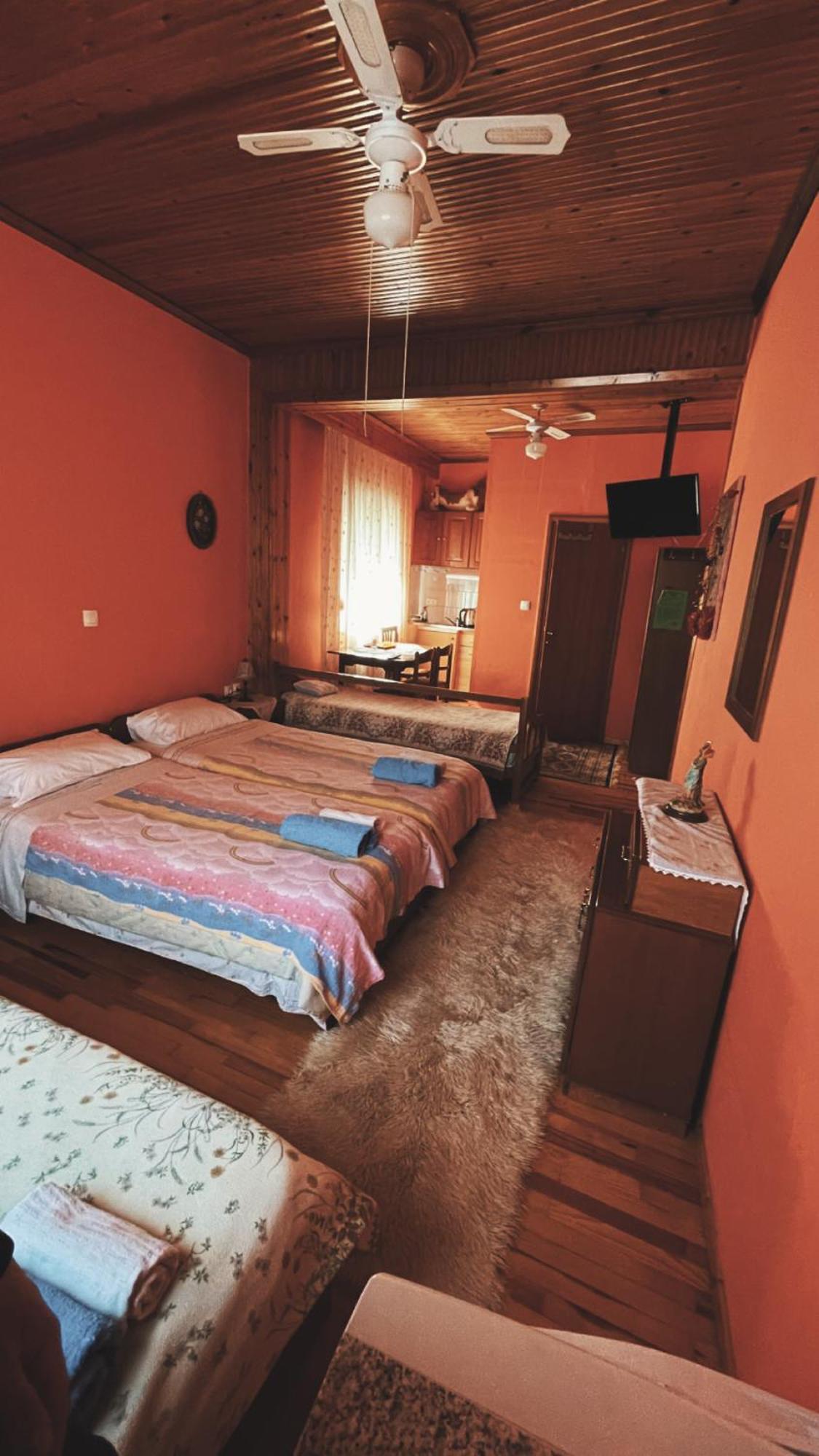 Olympiades Rooms Litochoro Exterior photo