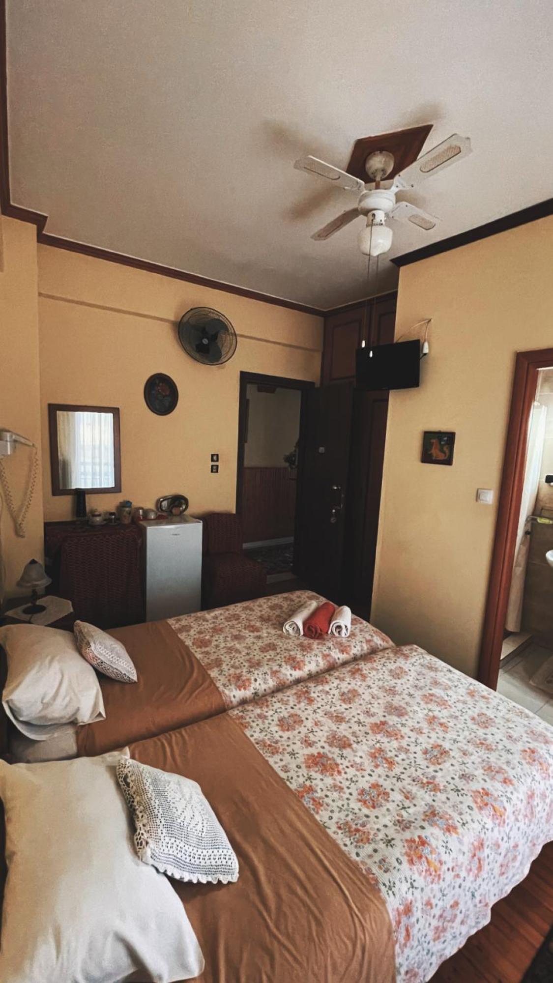 Olympiades Rooms Litochoro Exterior photo